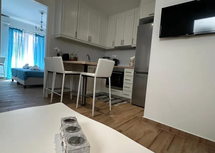 Alexandras Mon Repo Apartment